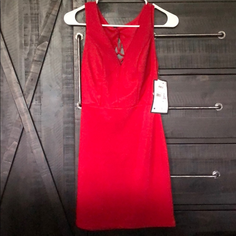 red bodycon dress